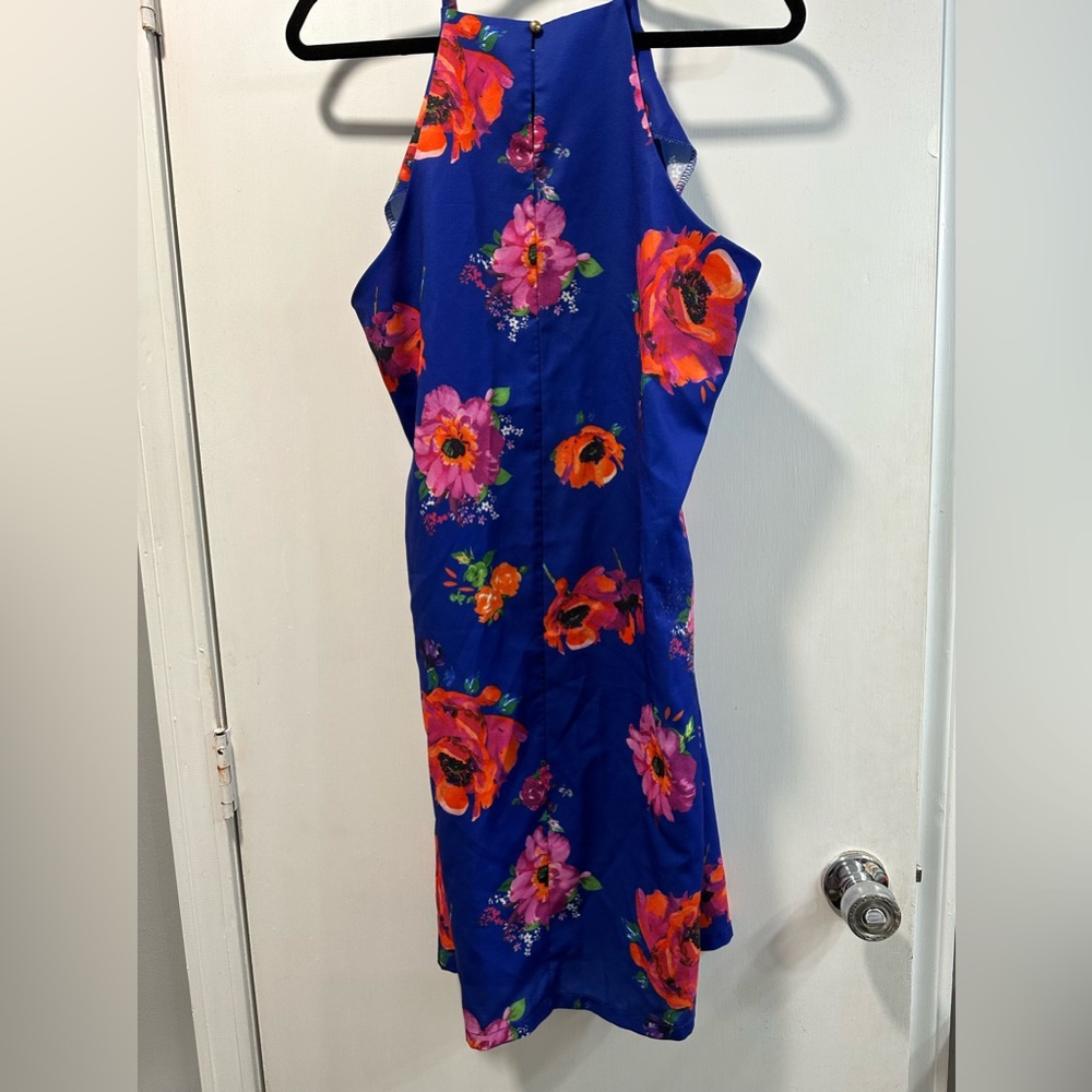 Silky Halter neck dress.  Blue floral - Picture 2 of 2